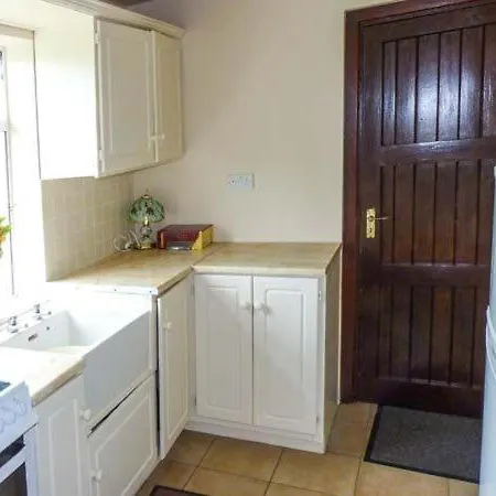 بيت للعطل Rook Hill Cottage, Newbridge